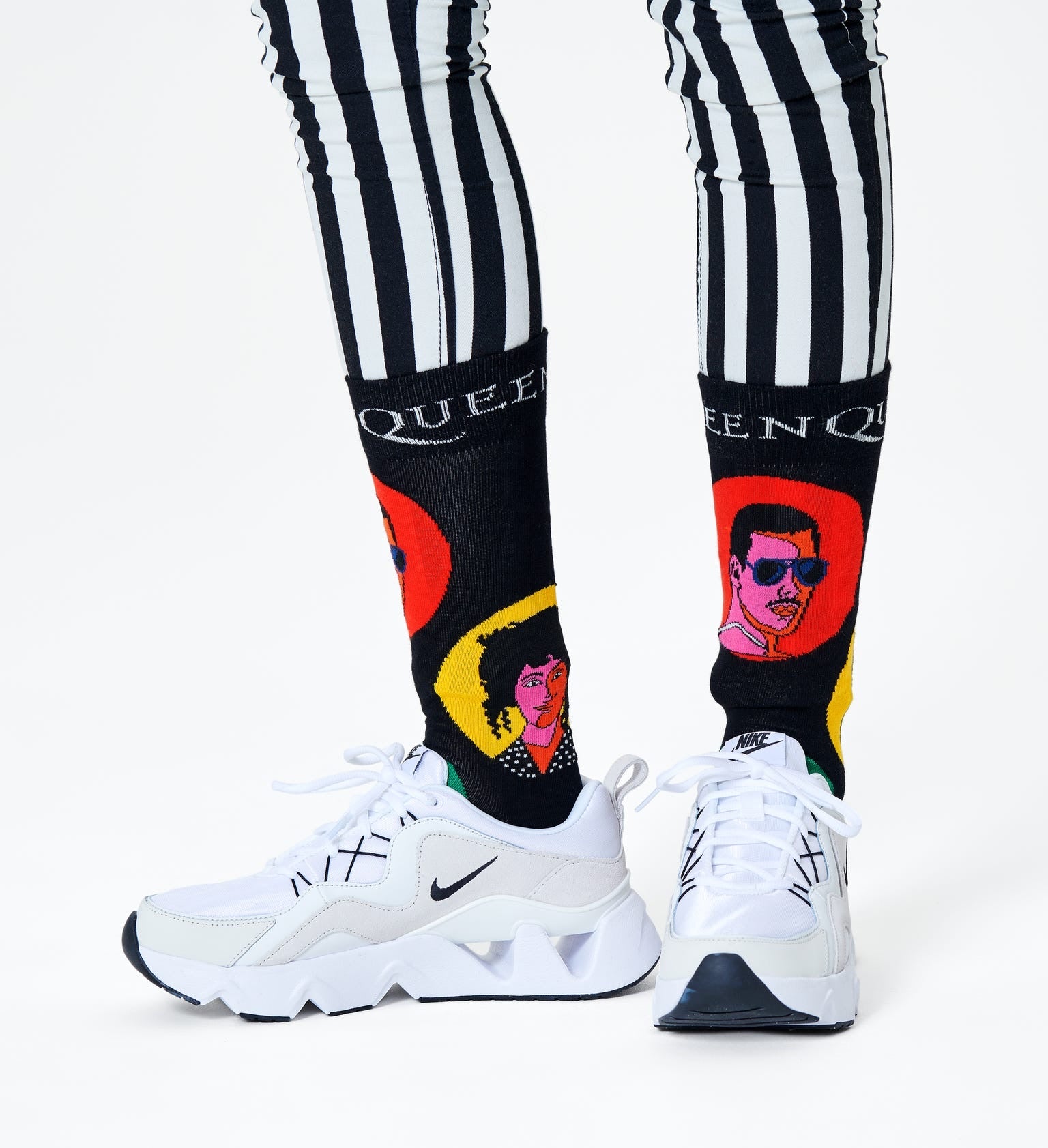 SALE - QUEEN X HAPPY SOCKS