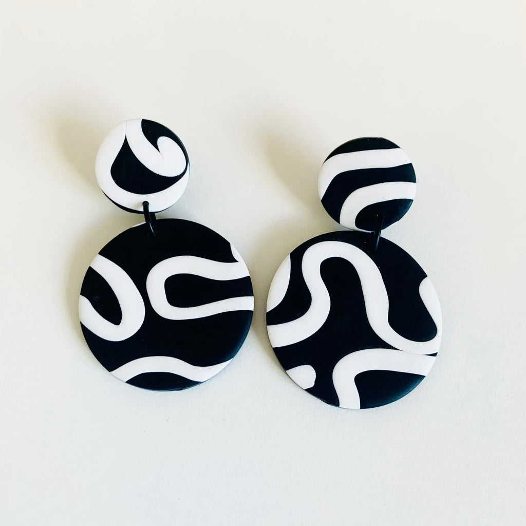 Octopussy Statement Earring - Black